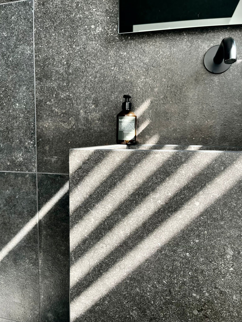 KERAMX - Standwaschbecken 60